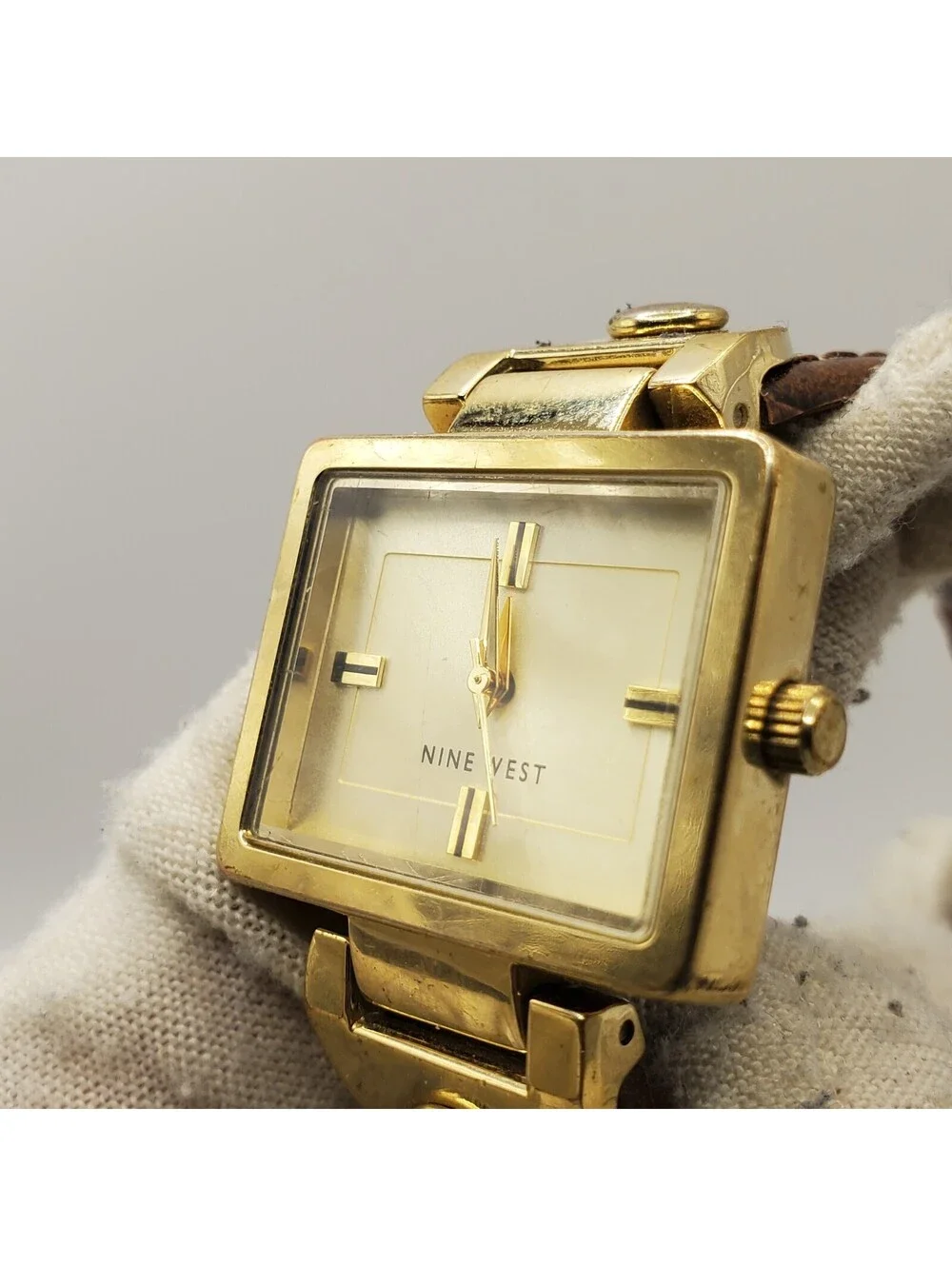 Nine West Square Womens Watch 27mm Gold Tone New Battery